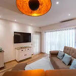 9 Quartos Hotel