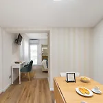 9 Quartos