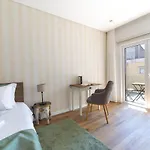 9 Quartos Hotel Avelar
