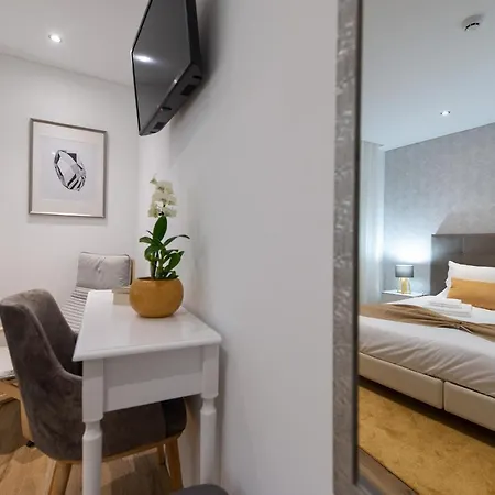 Hotel 9 Quartos *