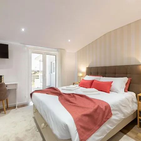 Hotel 9 Quartos Avelar