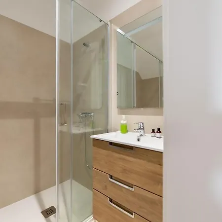 Hotell 9 Quartos Avelar