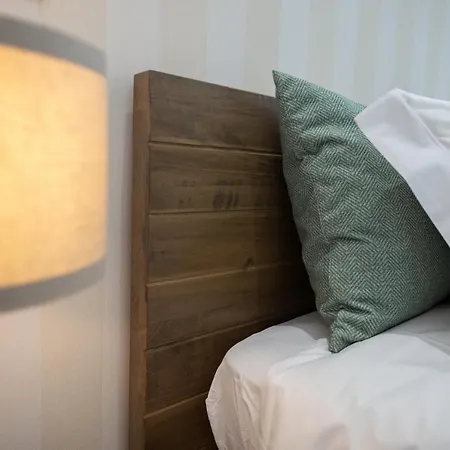 9 Quartos Hotell Avelar