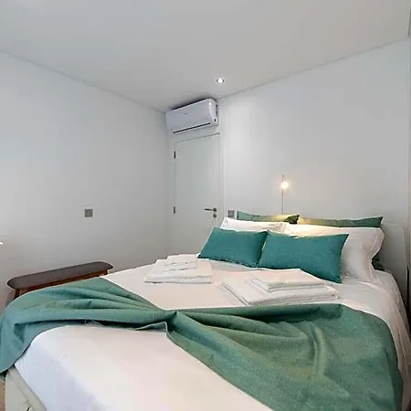 9 Quartos Hotel Avelar