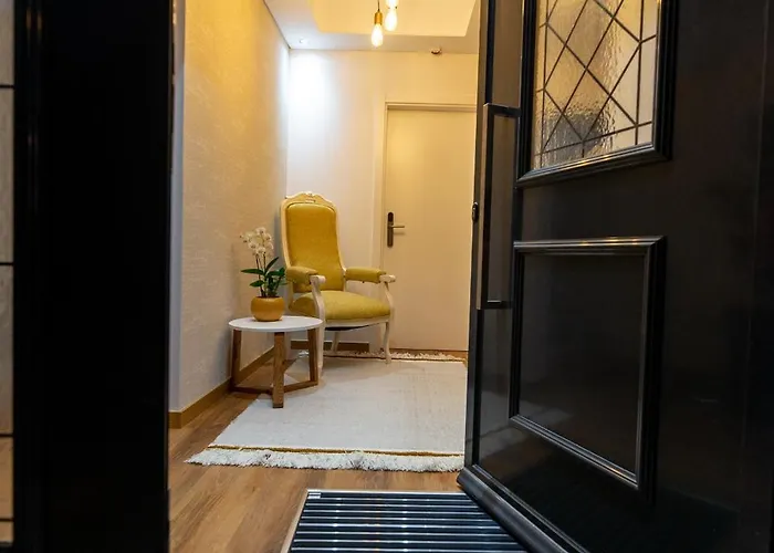 9 Quartos ホテル *